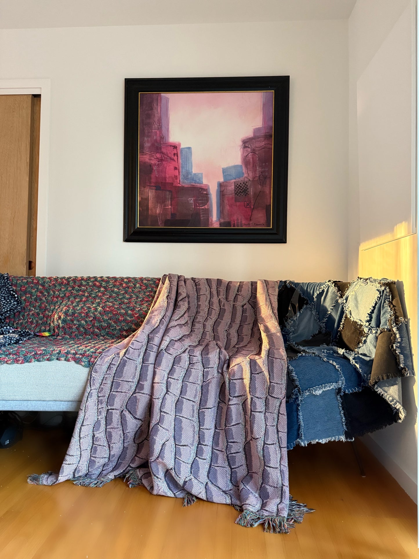 Alligator Throws a Blanket